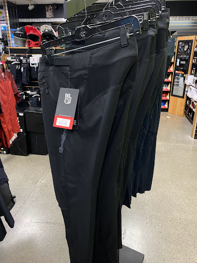 Bicycle Store «Bicycle Centres of Everett», reviews and photos, 4707 Evergreen Way, Everett, WA 98203, USA