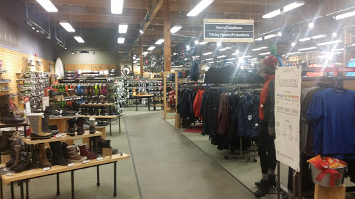 Camping Store «REI», reviews and photos, 7410 SW Bridgeport Rd, Tigard, OR 97224, USA
