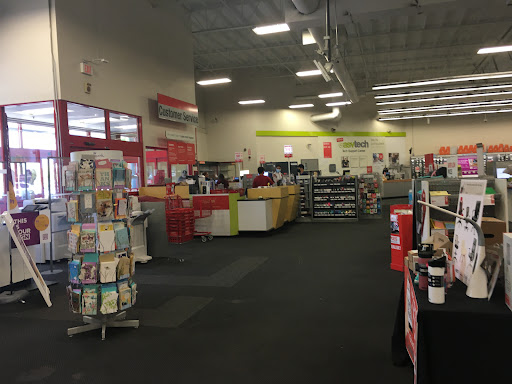 Office Supply Store «Staples», reviews and photos, 2080 W Empire Ave, Burbank, CA 91504, USA