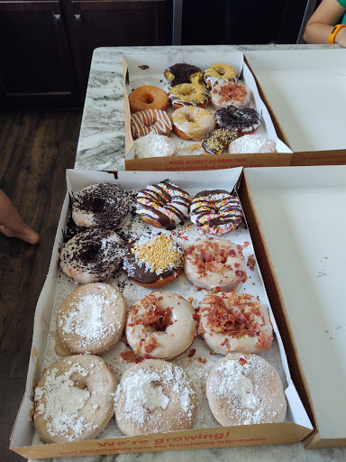 Donut Shop «Duck Donuts», reviews and photos, 1710 Kenilworth Ave #220, Charlotte, NC 28203, USA