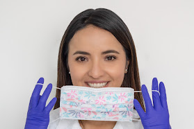 Dra. Augusta Zambrano | Odontología Dentista en Valle de los Chillos