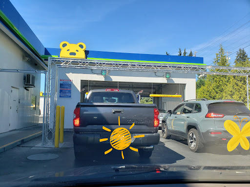 Brown Bear Car Wash en Shoreline