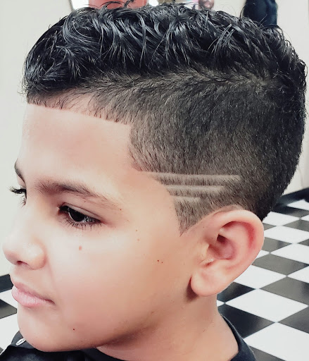 Barber Shop «Gifted Hands Barber Shop», reviews and photos, 5823 S Dale Mabry Hwy, Tampa, FL 33611, USA