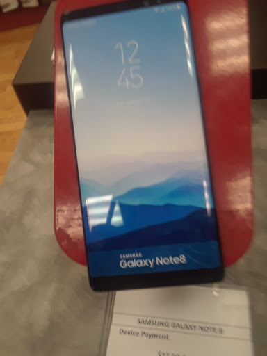 Cell Phone Store «Verizon Authorized Retailer, TCC», reviews and photos, 2350 Lincoln Hwy #870, Lancaster, PA 17602, USA