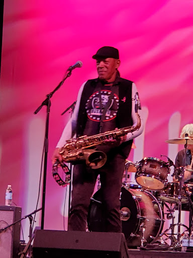 Live Music Venue «The Norwood Theatre», reviews and photos, 109 Central St, Norwood, MA 02062, USA