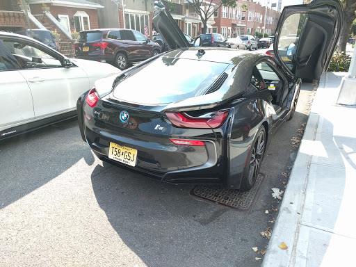 BMW Dealer «Life Quality BMW: Sales», reviews and photos, 9326 4th Ave, Brooklyn, NY 11209, USA
