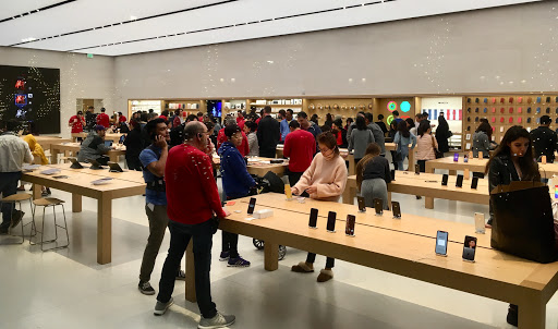 Computer Store «Apple Irvine Spectrum Center», reviews and photos, 763 Spectrum Center Dr, Irvine, CA 92618, USA