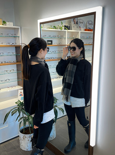 Eye Care Center «A Matter of Sight», reviews and photos, 2210 N Clark St, Chicago, IL 60614, USA