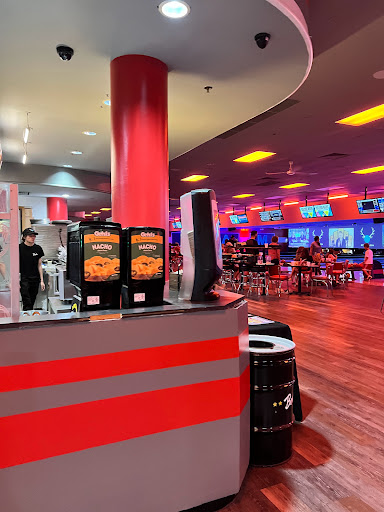 Bowling Alley «Brunswick Zone Lakeside Lanes», reviews and photos, 1254 Dougherty Ferry Rd, Valley Park, MO 63088, USA