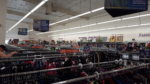 Thrift Store «Goodwill», reviews and photos