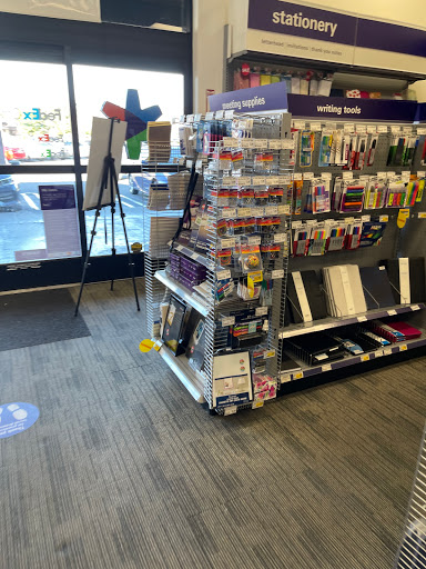 Print Shop «FedEx Office Print & Ship Center», reviews and photos, 257 W Calaveras Blvd, Milpitas, CA 95035, USA