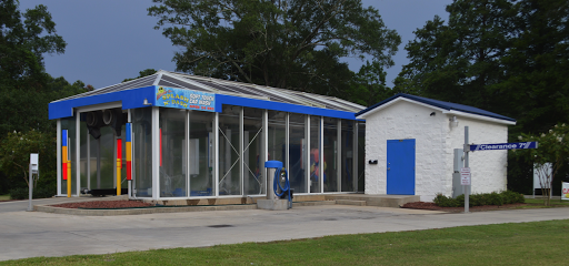 Splash N Dash Car Wash en Denham Springs