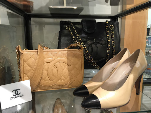 Consignment Shop «Closet NV», reviews and photos, 745 E Maple Rd, Birmingham, MI 48009, USA