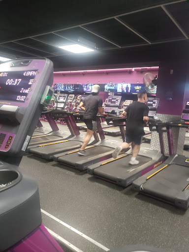 Gym «Planet Fitness», reviews and photos, 100 Hamilton Plaza, Paterson, NJ 07505, USA