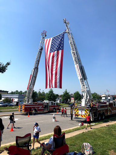 Car Wash «@ The Car Wash», reviews and photos, 1711 Carl D. Silver Parkway, Fredericksburg, VA 22401, USA