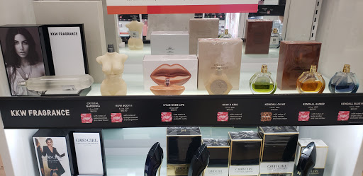 Hair Salon «Ulta Beauty», reviews and photos, 4023 S Mooney Blvd, Visalia, CA 93277, USA