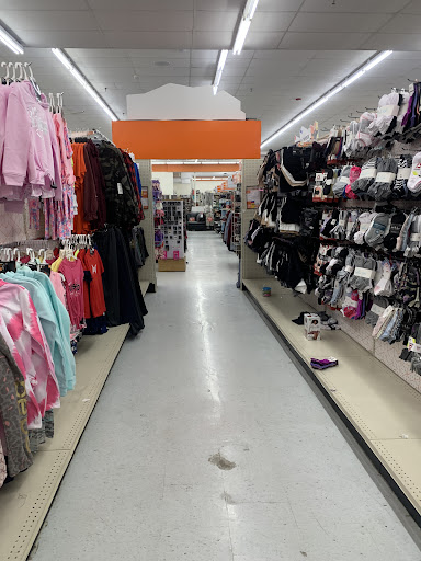 Discount Store «Big Lots», reviews and photos, 650 Wolcott St, Waterbury, CT 06705, USA