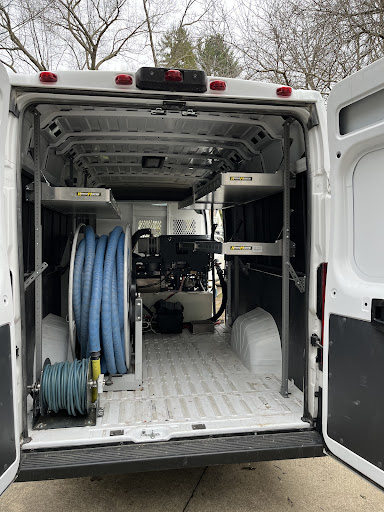 Truck Accessories Store «Car Gear», reviews and photos, 110 N Main St, Akron, OH 44308, USA