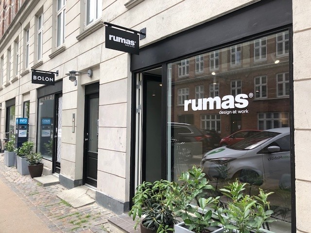 Rumas Kontormøbler A/S - København