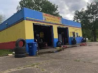 Lakeshore tire And Repair rims photo