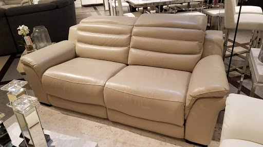 Furniture Store «City Furniture Boca Raton», reviews and photos, 3350 Airport Rd, Boca Raton, FL 33431, USA