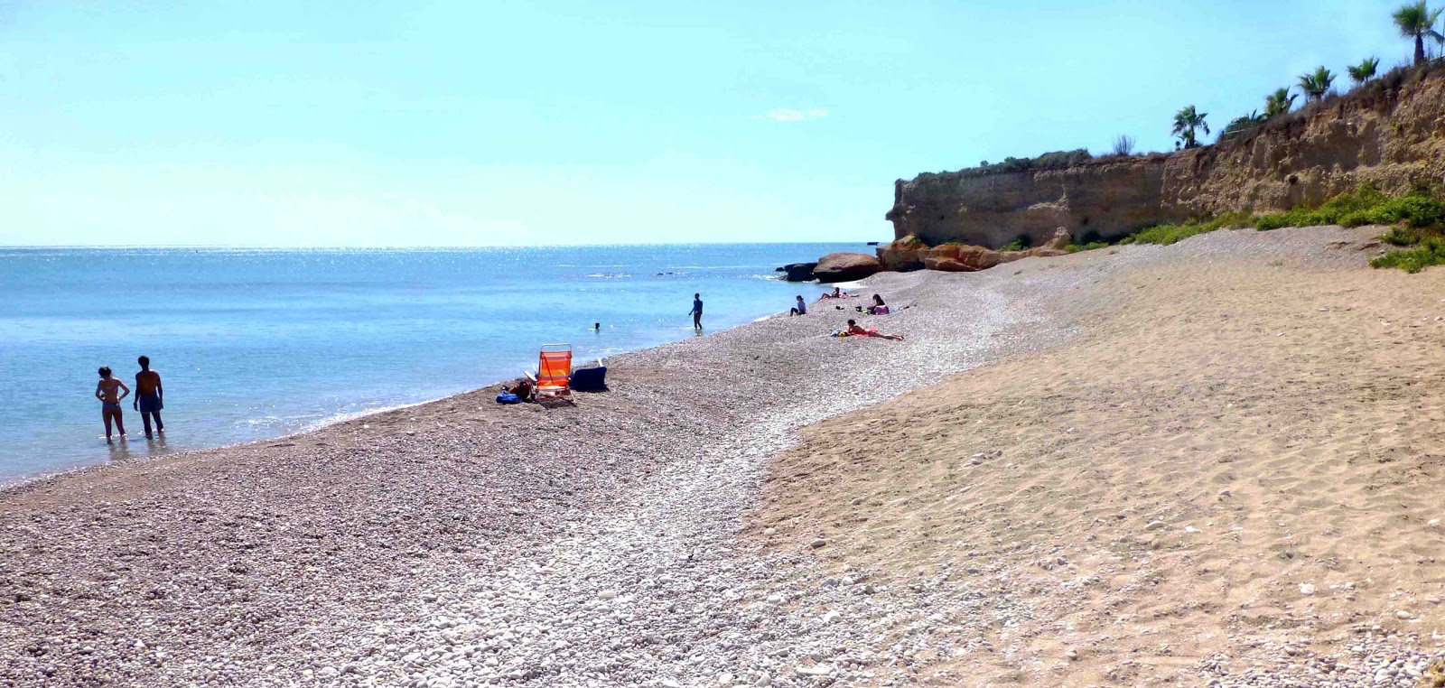 Photo de Platja de Les deveses - endroit populaire parmi les connaisseurs de la détente