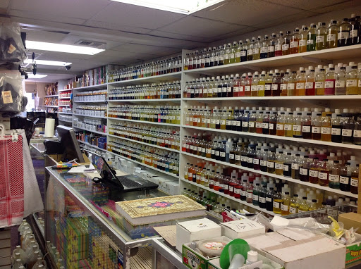 Clothing Store «Al-Minar Books & Islamic Fashion», reviews and photos, 5218-20 Chestnut St, Philadelphia, PA 19139, USA