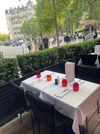 Atmosphère du Restaurant français Chez Francis à Paris - n°6