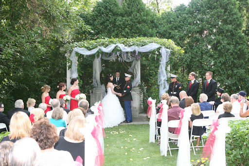 A Wedding Officiant for Dayton area