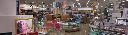 Department Store «Century 21 Department Store», reviews and photos, 1 N Park Pl, Morristown, NJ 07960, USA