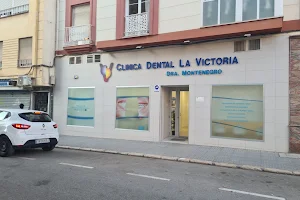 Clínica Dental la Victoria. Dra. María José Montenegro. image