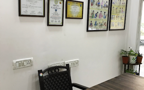 Dr. Amit P. Patel's Clinic - Family Care Physician & Surgeon & diabetes management image