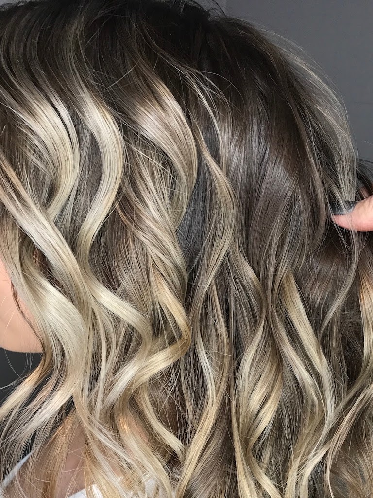 Hairapy Hair Salon & Nails 37062