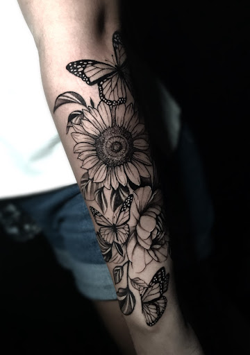 Explore finger tattoo ideas for women, creative tattoo ideas in Corona, available at Crop Circles Tattoo Studio