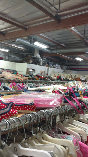 Thrift Store «Super Thrift Store Rescue Mission», reviews and photos, 13422 Saticoy St, North Hollywood, CA 91605, USA