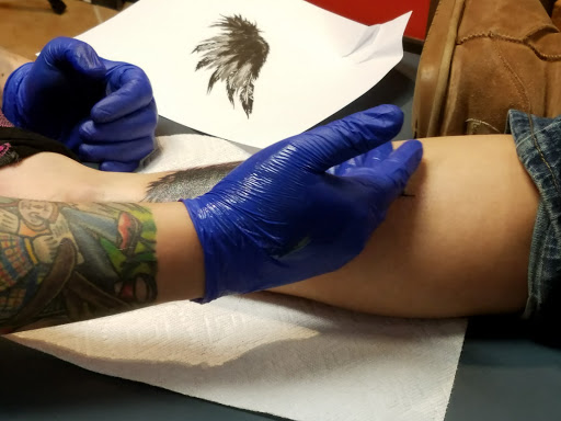 Tattoo Shop «Needlewurks Body Piercing & Tattoo», reviews and photos, 80 W Circular St, Saratoga Springs, NY 12866, USA