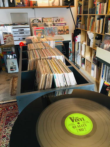 Vinyl-Garage - Musikgeschäft