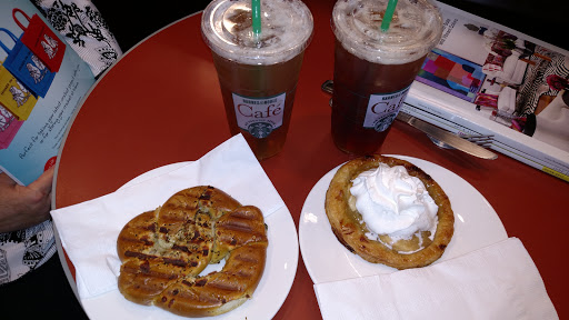 Book Store «Barnes & Noble Booksellers Happy Valley», reviews and photos, 2501 W Happy Valley Rd, Phoenix, AZ 85085, USA