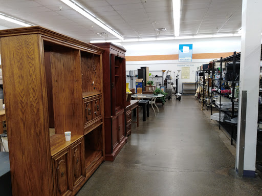 Thrift Store «40th St & Thunderbird Goodwill Retail Store & Donation Center», reviews and photos