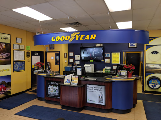 Auto Repair Shop «Hogan & Sons Tire and Auto», reviews and photos, 2421 Centreville Rd, Herndon, VA 20171, USA