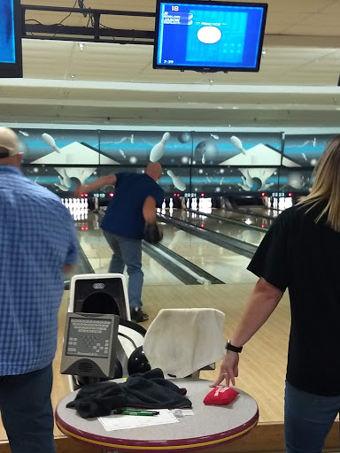 Bowling Alley «Shamrock Bowling Center», reviews and photos, 104 Bowling Ln, Dublin, GA 31021, USA