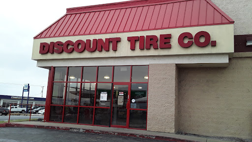 Tire Shop «Discount Tire Store - Bountiful, UT», reviews and photos, 2527 S Main St, Bountiful, UT 84010, USA