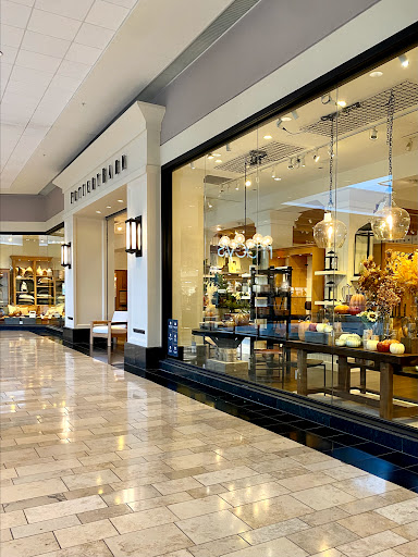 Furniture Store «Pottery Barn», reviews and photos, 1000 Ross Park Mall Dr c03c, Pittsburgh, PA 15237, USA