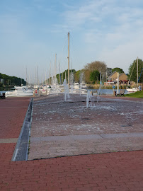 Fontaine du Port du Restaurant français Quai 16 à Carentan-les-Marais - n°2