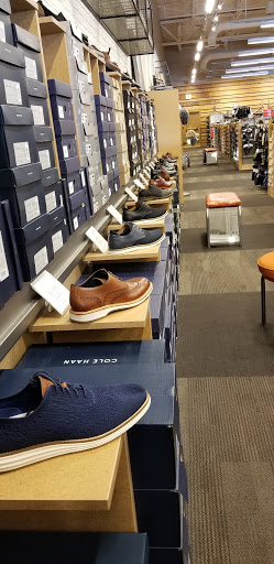 Shoe Store «DSW Designer Shoe Warehouse», reviews and photos, 1070 MA-132, Hyannis, MA 02601, USA