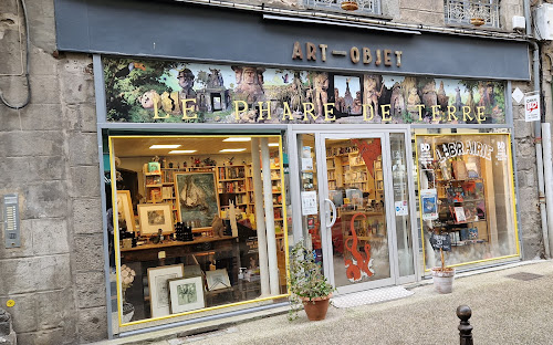 Librairie de bandes dessinées Le phare de terre Aurillac