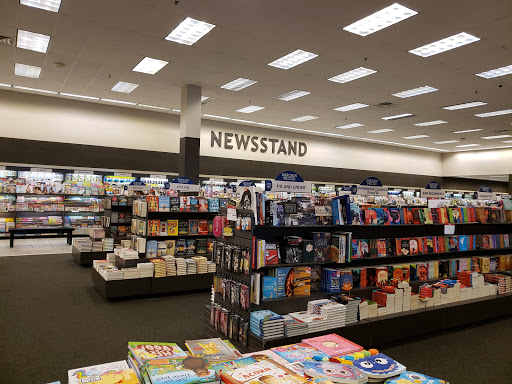 Book Store «Books-A-Million», reviews and photos, 6235 N Davis Hwy, Pensacola, FL 32504, USA