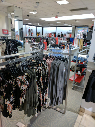 Shopping Mall «Westfield Horton Plaza», reviews and photos, 324 Horton Plaza, San Diego, CA 92101, USA