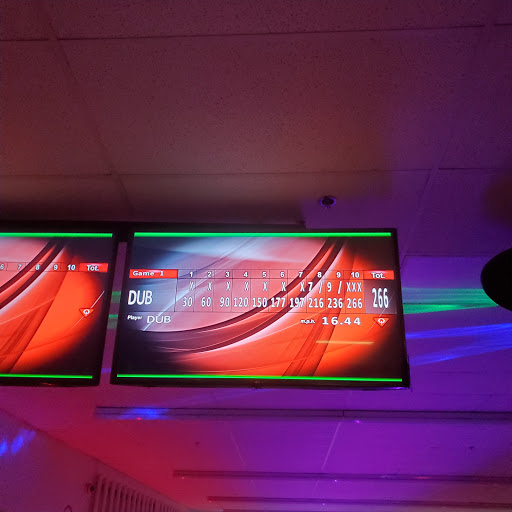 Bowling Alley «Double Decker Lanes», reviews and photos, 300 Golf Course Dr, Rohnert Park, CA 94928, USA