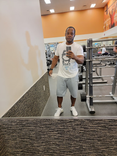 Gym «LA Fitness», reviews and photos, 1611 S Robert St, West St Paul, MN 55118, USA